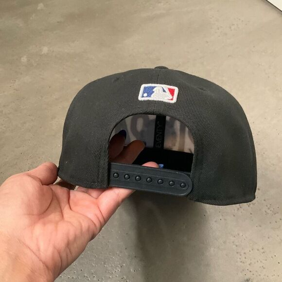 Los Angeles Dodgers 2024 World Series Champions Locker Room - Picture 4 of 7